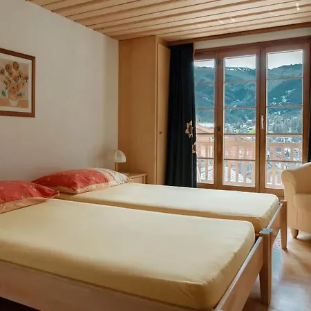 Cozy Chalet In 아파트