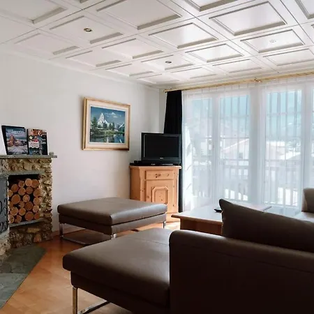 Cozy Chalet In 아파트